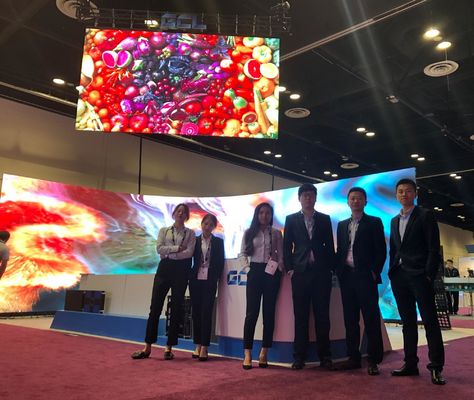 P4 Pixel LED Panel สําหรับการเล่นวิดีโอ สนามคอนเสิร์ต ปรับน้ําในกลางแจ้ง