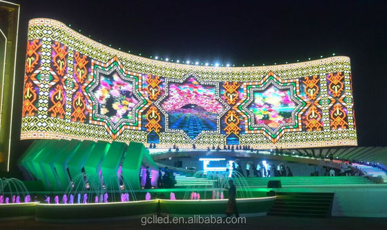 หน้าโปร่ง 60% P7.9-10.4\P15.625mm สกรีนโฆษณา LED พร้อมกระจกมองผ่าน สําหรับศูนย์การค้า