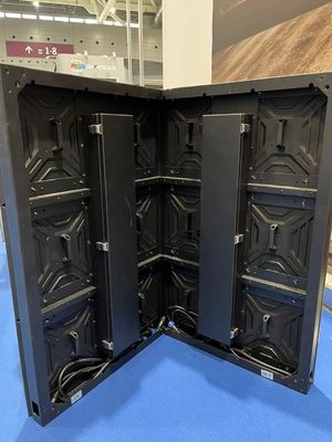 ปรับน้ํา 3 มิติ เปลือยตา ด้านนอก LED Display LED Digital Signage Display สําหรับร้านค้าปลีก