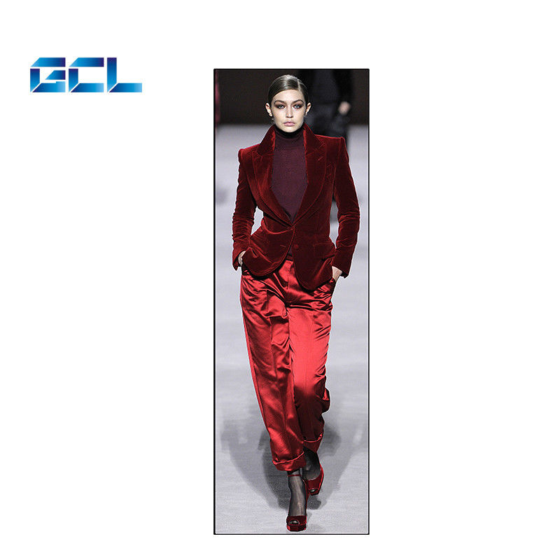 โปสเตอร์ LED ที่ยืนบนพื้น จัดแสดงภาพสีเต็ม P4 โปรแกรมโฆษณาพกพา