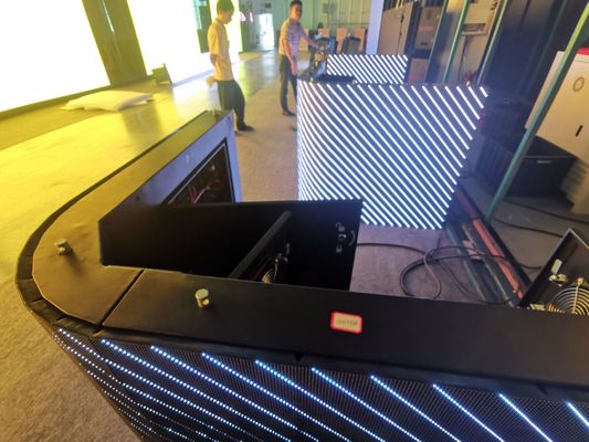 ราคาดี หน้าจอ LED ด้านนอก IP65 กันน้ํา ขนาดตู้ 976 มิลลิเมตร และอายุการใช้งาน 100,000 ชั่วโมง สําหรับโฆษณาความสว่างสูง ออนไลน์